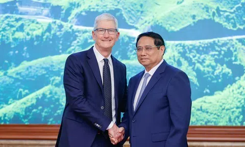 Thủ tướng đề nghị CEO Apple chọn Việt Nam là cứ điểm trên toàn cầu