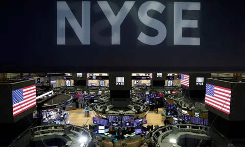 Sở giao dịch chứng khoán New York (NYSE) thăm dò ý kiến về việc giao dịch "xuyên ngày đêm"